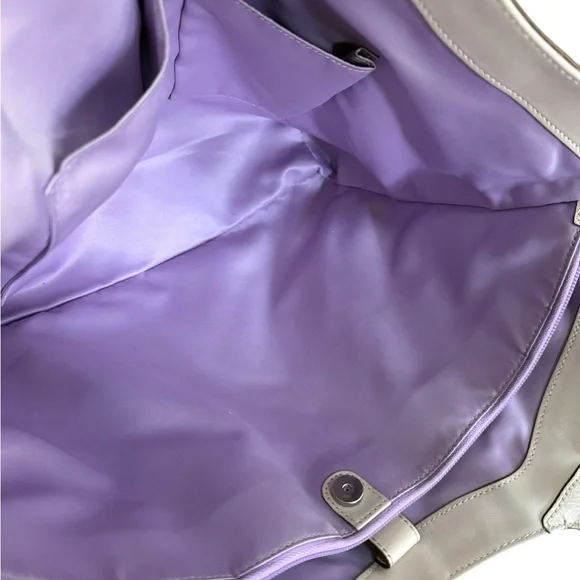 Authentic Coach Carly Leather Tote Bag in Shell! - Picture 11 of 16